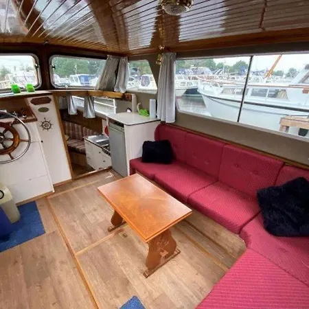 Houseboat, Maritime 'Glamping' + 2 Sup Boards * 埃贝尔托夫特