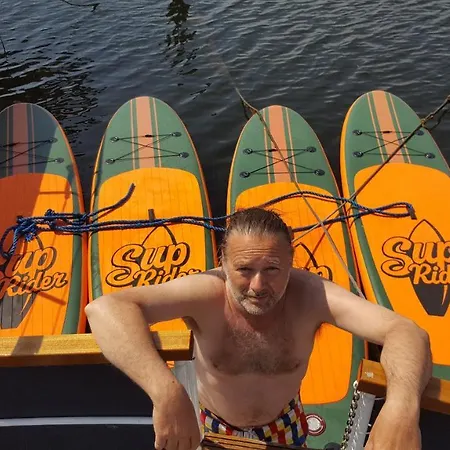 船屋 Houseboat, Maritime 'Glamping' + 2 Sup Boards *